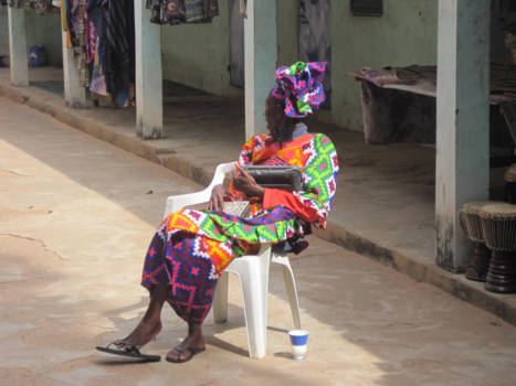 Gambia - Even pauze! bakkie koffie & muziekje erbij!!