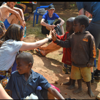 Malawi - High five