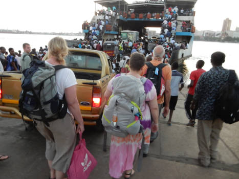 Dar es Salaam - allemaal een beetje opschuiven,dan lukt het wel