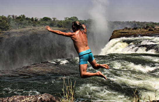 Victoria Falls of Mosi-oa-Tunya - Into the mouth of the devil