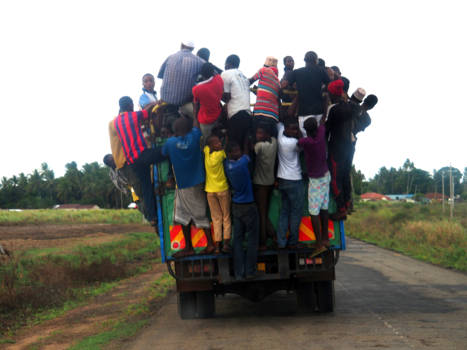 Kenia - Going home from work