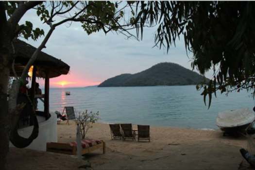 Malawi - op het strand bij het malawimeer