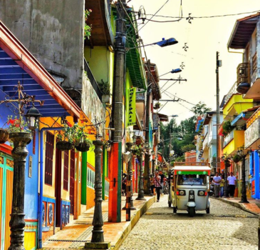 Krugerpark - Maximale gezelligheid in de straten van Colombia