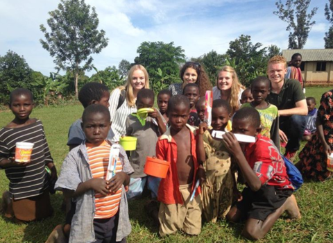 Oeganda - Schooldiner