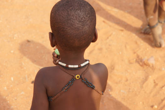 Damaraland - Humba jongetje in Namibie