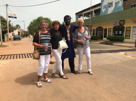Senegambia - Onze gids Lamin is een blijvertje.