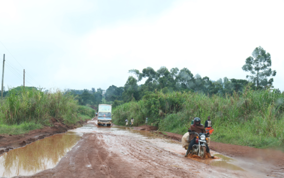 Oeganda - Sometimes a challanging road, especially when it rains