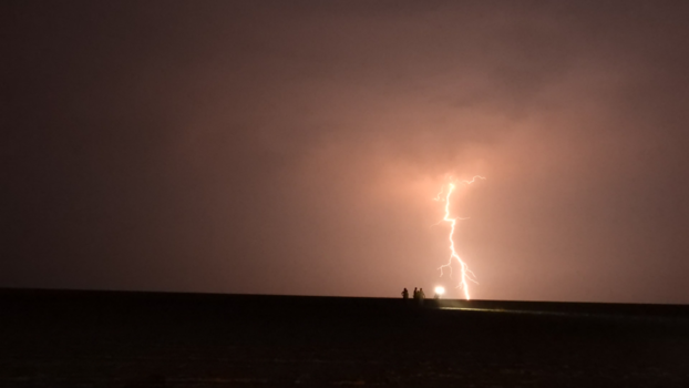 Botswana - Bliksem op de zoutvlakte van Makgadikgadi