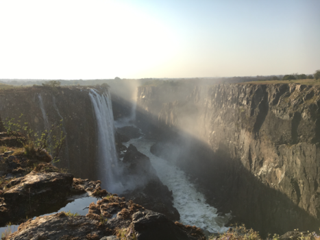 Victoria Falls of Mosi-oa-Tunya - The smoke that thunders