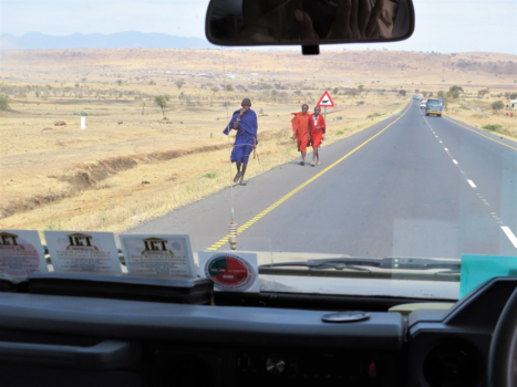 Tanzania - The road of the masai warriors