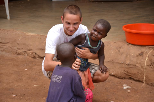 Oeganda - When two young cultures meet eachother