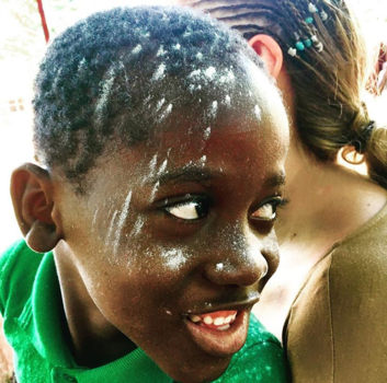 Ghana - Who needs glitter?