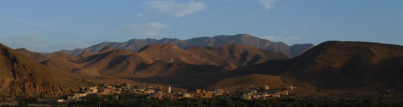 Marokko - ouarzazate in de schemering