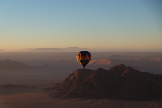 Sossusvlei - One day I will fly away with you. Sunrise in Sossusvlei