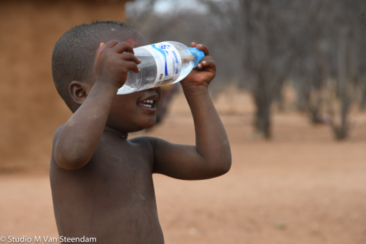 Namibië - alles kan speelgoed zijn