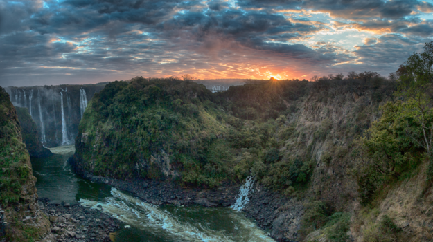 Victoria Falls (Zimbabwe) - Sunrise Victoria falls