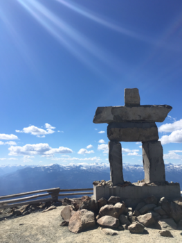 Tanzania - De mens; de machtigste en gevaarlijkste bewoner van de aarde.