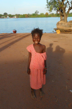 Georgetown (Gambia) - Het trotste meisje in Georgetown