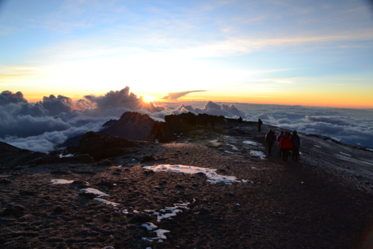 Kilimanjaro - Sunrise@Kilimanjaro febr. 2017