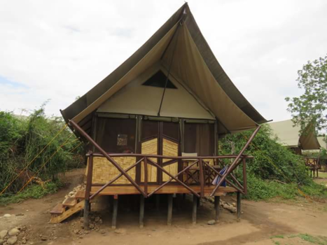 Oeganda - Vandaag in de losgeslagen met uitzicht op Kazinga Channel