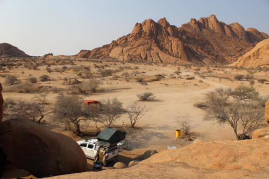 Namibië - Alleen op de wereld. Spitzkoppe, Namibië.