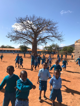 Kenia - Vrolijke keniaanse kindjes, tijdens mijn vrijwilligersreis van school.
