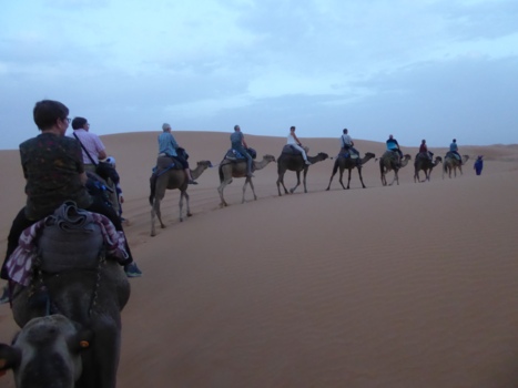 Rondreis Marokko koningssteden en zandduinen - Tocht door de woestijn.