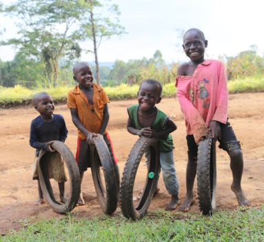 Oeganda - Having fun with the boys