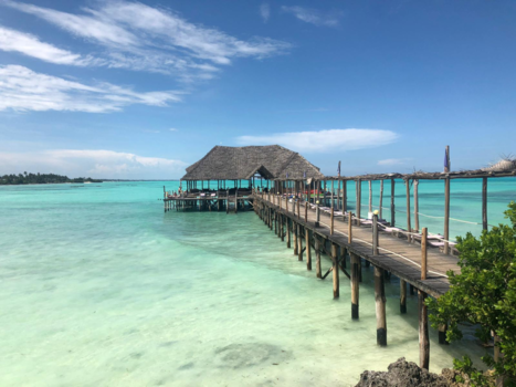 Stranden van Zanzibar - Bar op het water