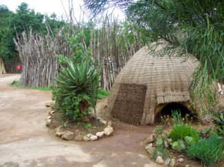 Mantenga cultural village - Huis van de medicijnman
