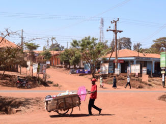 Tanzania - Arusha streets