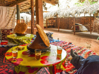 Atlasgebergte - stop eens in een dorpje voor een lekkere maaltijd bij de lokale bevolking thuis