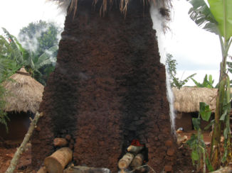 Oeganda - stenen bakoven