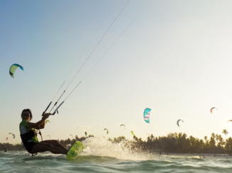 Stranden van Zanzibar - Sunset kitesurfen