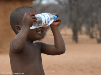 Namibië - alles kan speelgoed zijn