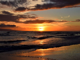 Pacific Island Travel - Maui Sunset