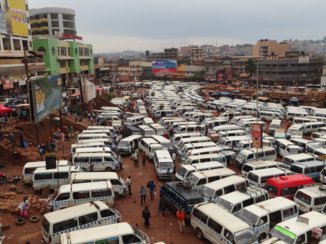 Oeganda - Wat een gigantische stad ( Kampala )