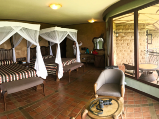 Kenia - voorbeeld van een middenklasse lodge ... groot en netjes genoeg?